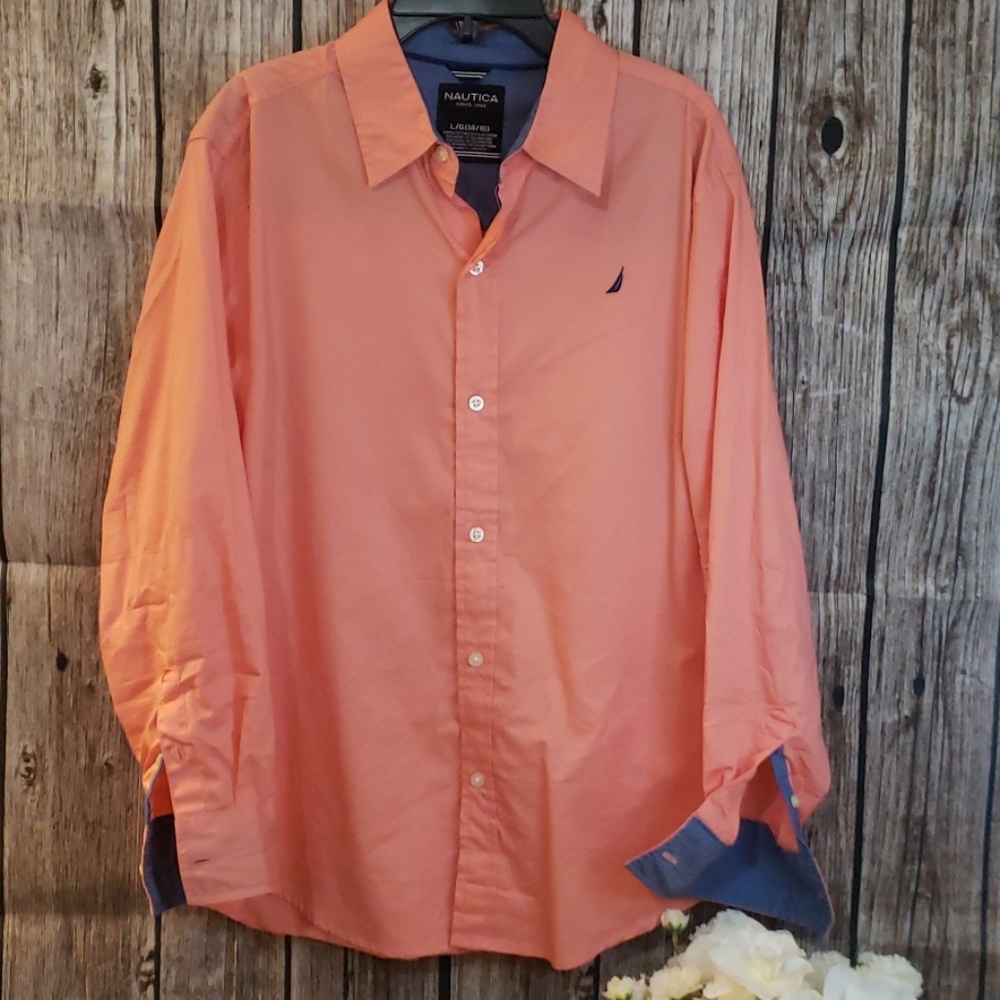 ⭐HP⭐ Nautica button-down